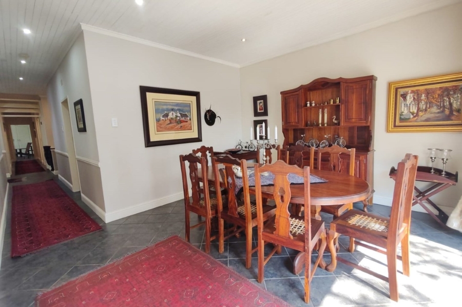 6 Bedroom Property for Sale in Nelspruit Ext 5 Mpumalanga