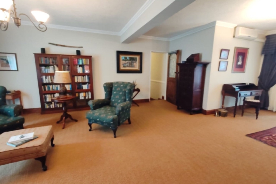 6 Bedroom Property for Sale in Nelspruit Ext 5 Mpumalanga