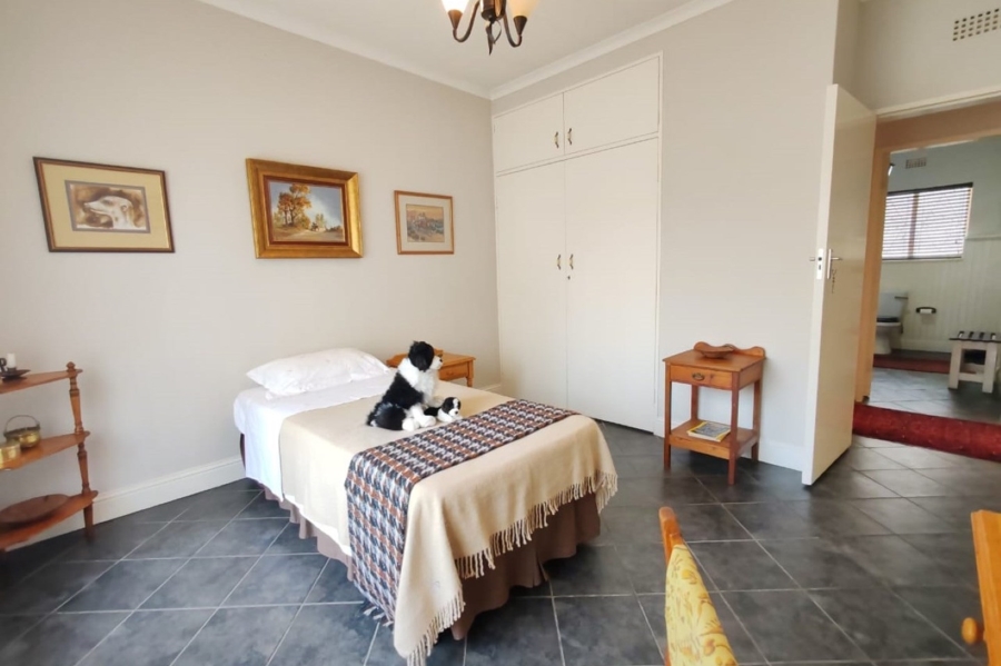 6 Bedroom Property for Sale in Nelspruit Ext 5 Mpumalanga