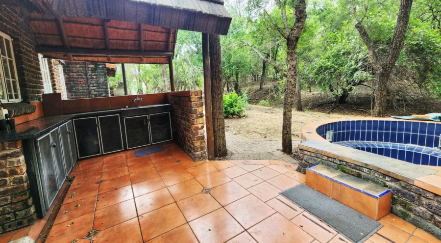 4 Bedroom Property for Sale in Marloth Park Mpumalanga