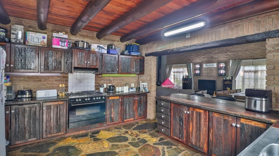 5 Bedroom Property for Sale in Kingsview Mpumalanga