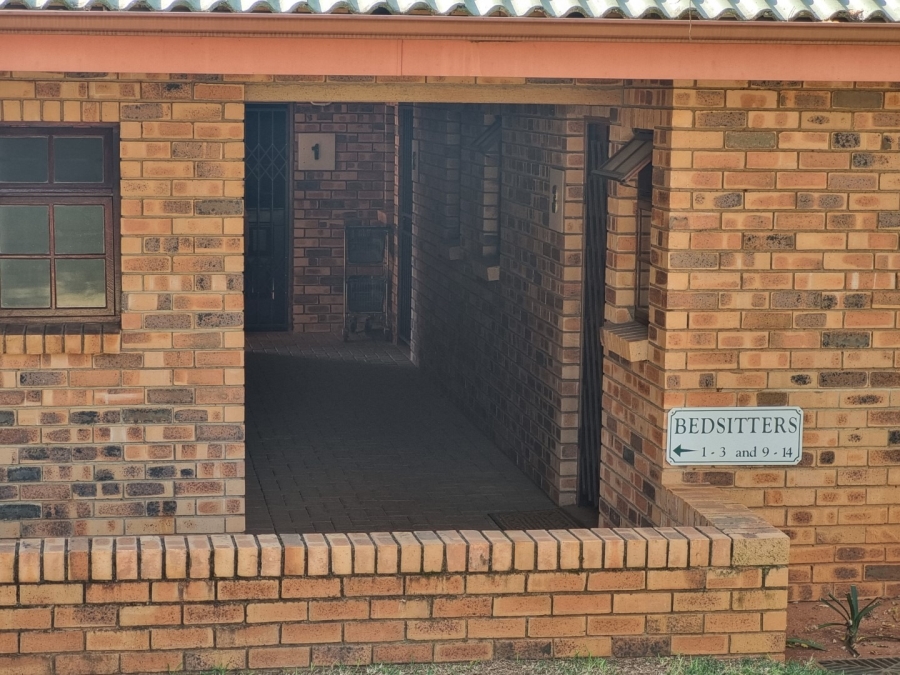 1 Bedroom Property for Sale in White River Ext 18 Mpumalanga