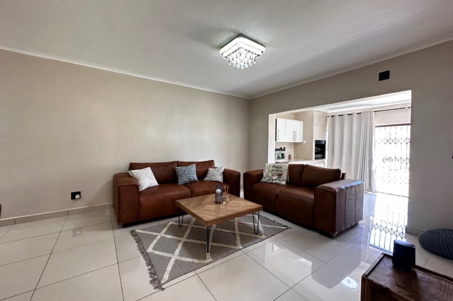 2 Bedroom Property for Sale in Stonehenge Ext 8 Mpumalanga