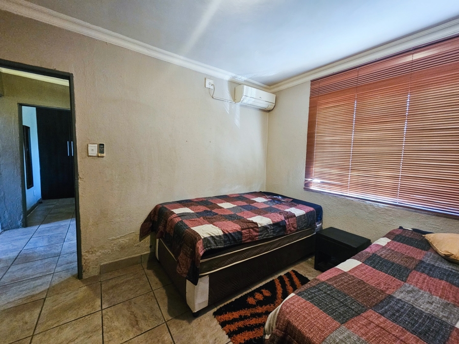 4 Bedroom Property for Sale in Marloth Park Mpumalanga