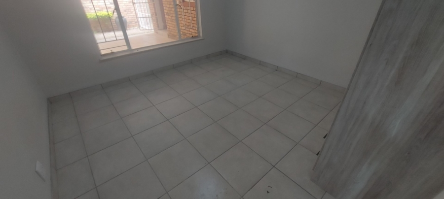 6 Bedroom Property for Sale in Sonheuwel Ext 1 Mpumalanga