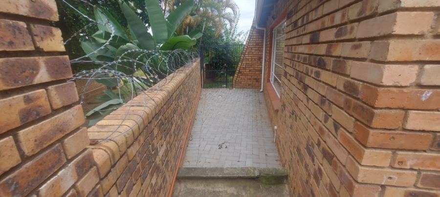 6 Bedroom Property for Sale in Sonheuwel Ext 1 Mpumalanga