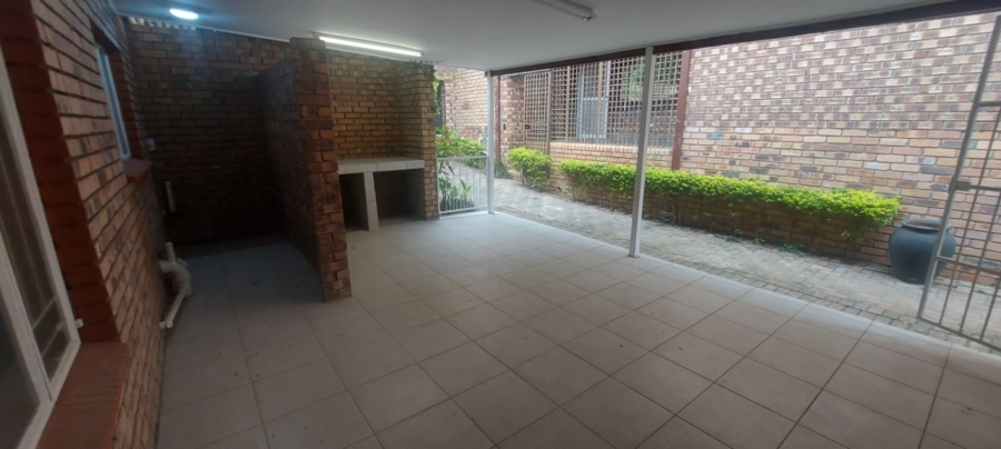 6 Bedroom Property for Sale in Sonheuwel Ext 1 Mpumalanga