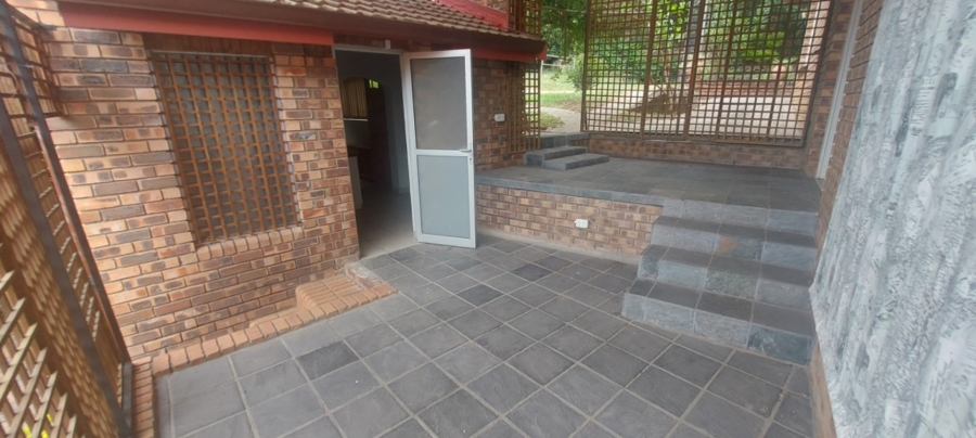 6 Bedroom Property for Sale in Sonheuwel Ext 1 Mpumalanga