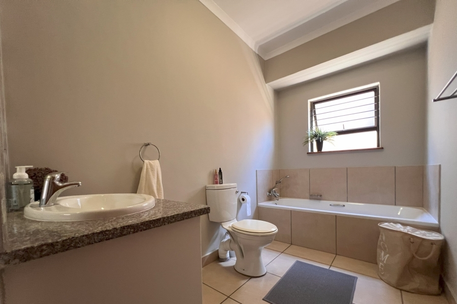 3 Bedroom Property for Sale in Bateleur Estate Mpumalanga