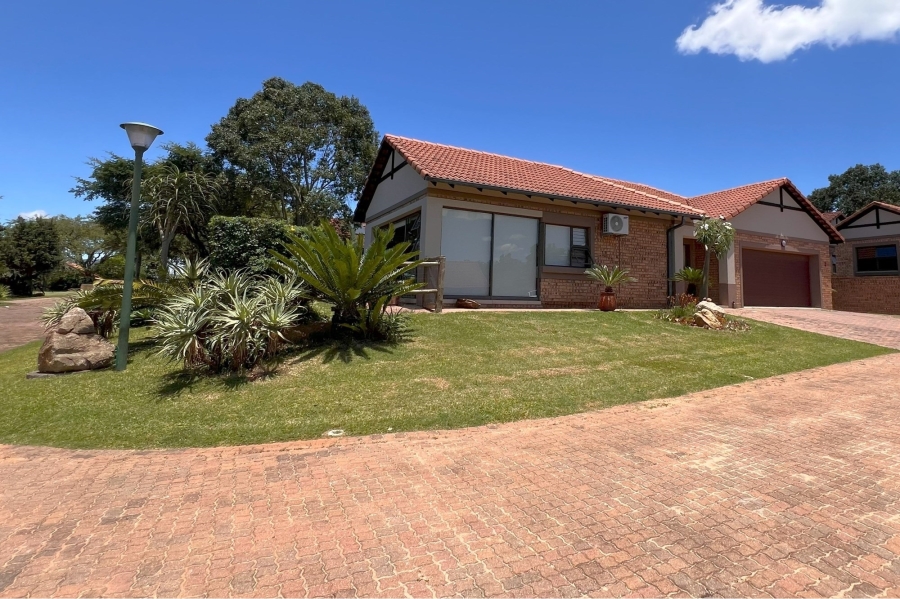 3 Bedroom Property for Sale in Bateleur Estate Mpumalanga