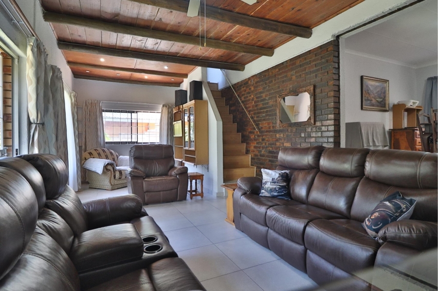 4 Bedroom Property for Sale in Nelspruit Ext 5 Mpumalanga