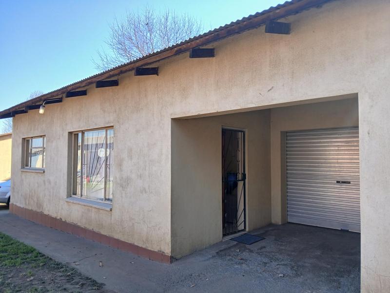 2 Bedroom Property for Sale in Ermelo Mpumalanga