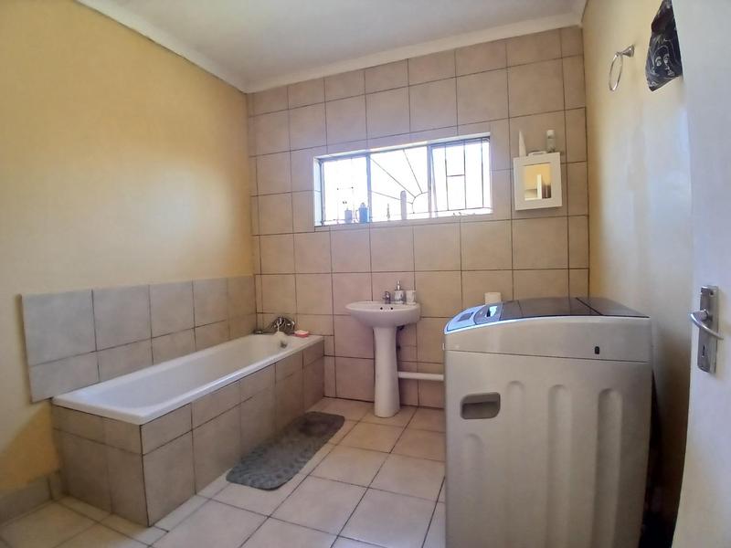 2 Bedroom Property for Sale in Ermelo Mpumalanga