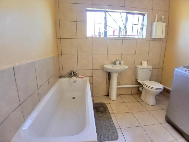 2 Bedroom Property for Sale in Ermelo Mpumalanga
