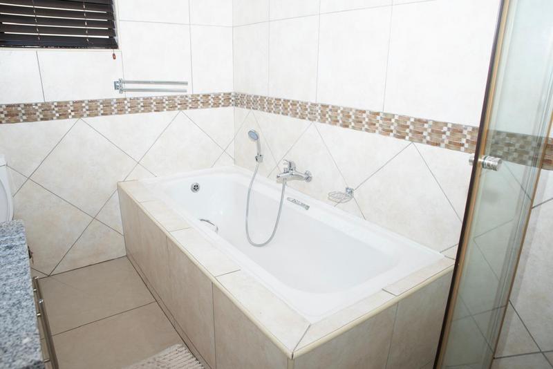 3 Bedroom Property for Sale in Ben Fleur Mpumalanga