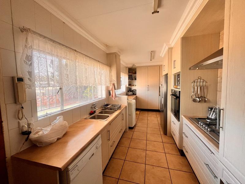 5 Bedroom Property for Sale in Dennesig Mpumalanga