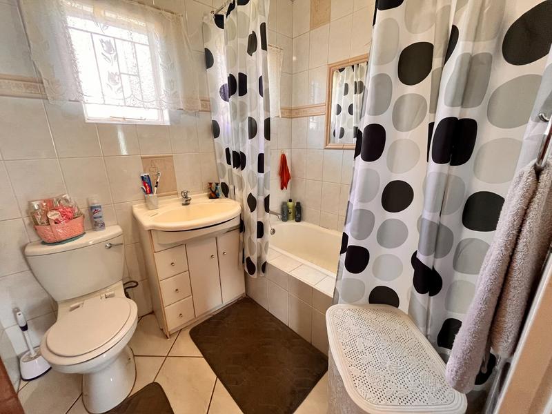 5 Bedroom Property for Sale in Dennesig Mpumalanga