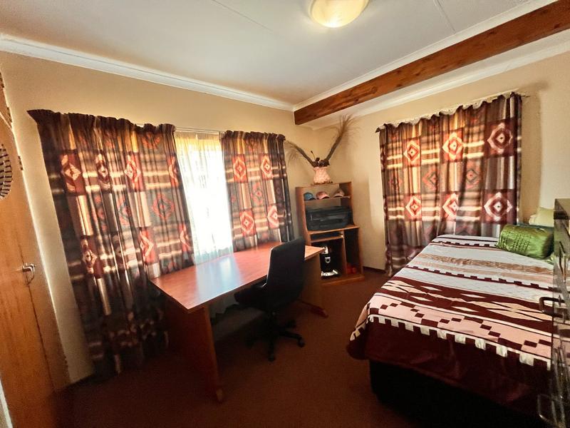 5 Bedroom Property for Sale in Dennesig Mpumalanga
