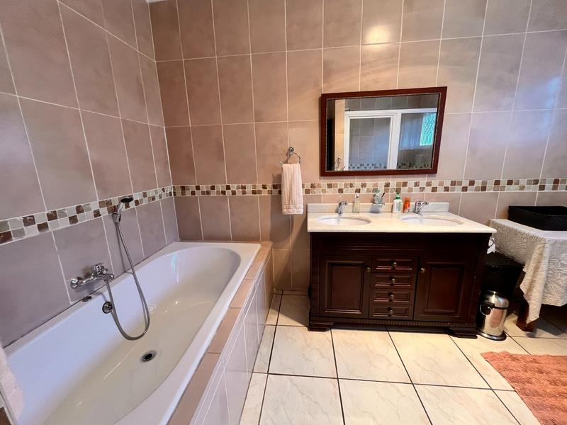 3 Bedroom Property for Sale in Gholfsig Mpumalanga