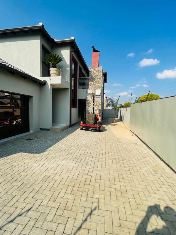4 Bedroom Property for Sale in Middelburg South Mpumalanga