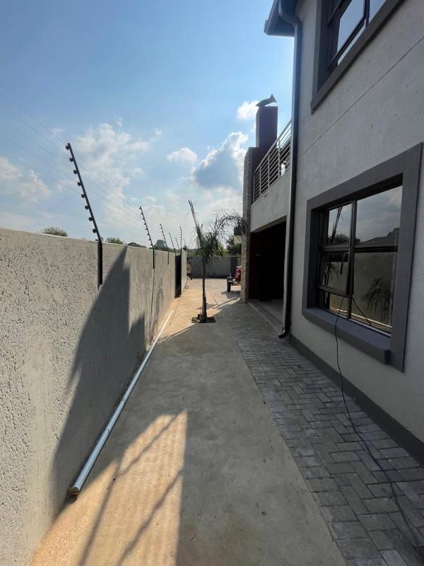 4 Bedroom Property for Sale in Middelburg South Mpumalanga