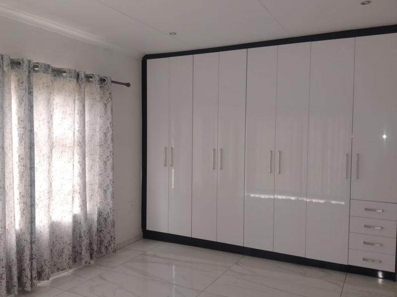 To Let 2 Bedroom Property for Rent in Rietkol AH Mpumalanga