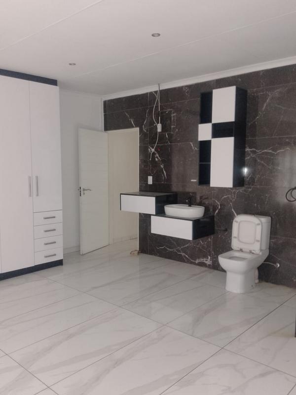 To Let 2 Bedroom Property for Rent in Rietkol AH Mpumalanga