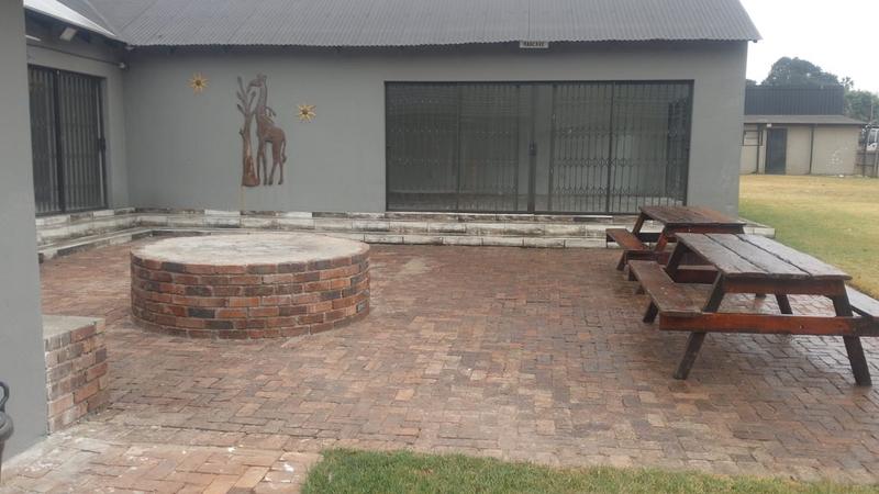 To Let 2 Bedroom Property for Rent in Rietkol AH Mpumalanga