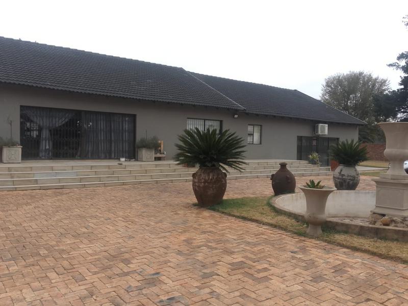 To Let 1 Bedroom Property for Rent in Rietkol AH Mpumalanga