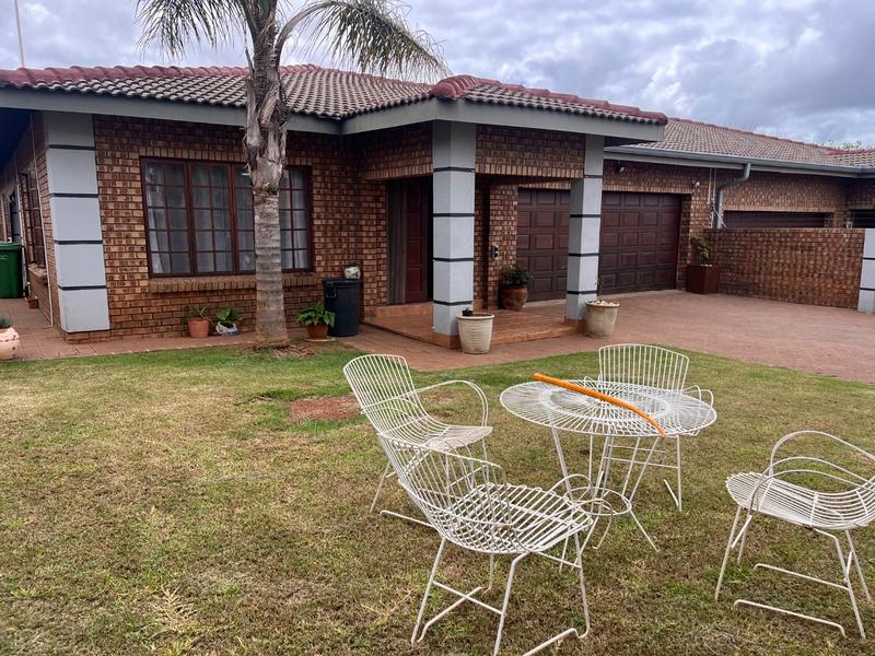 3 Bedroom Property for Sale in Aerorand Mpumalanga