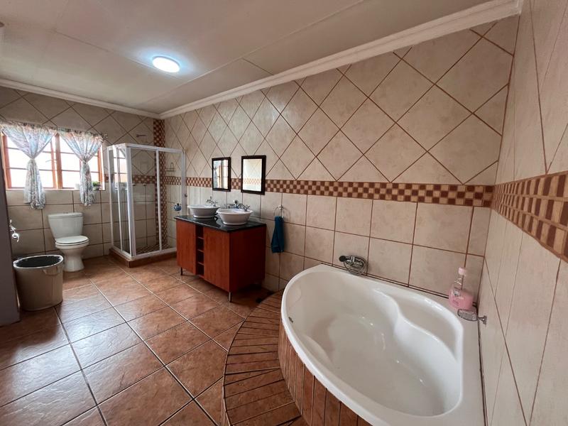 3 Bedroom Property for Sale in Aerorand Mpumalanga