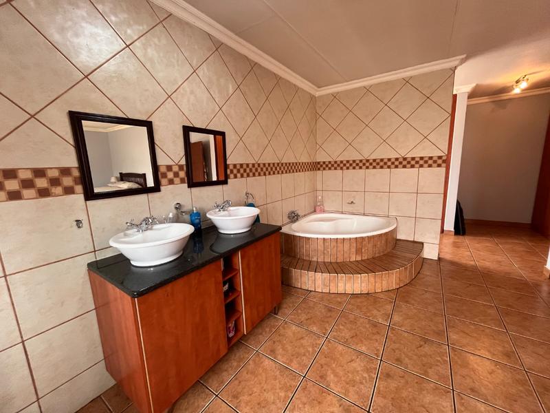 3 Bedroom Property for Sale in Aerorand Mpumalanga