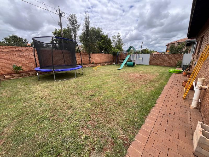3 Bedroom Property for Sale in Aerorand Mpumalanga