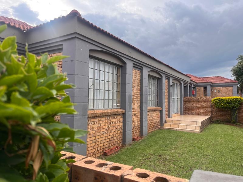 3 Bedroom Property for Sale in Aerorand Mpumalanga