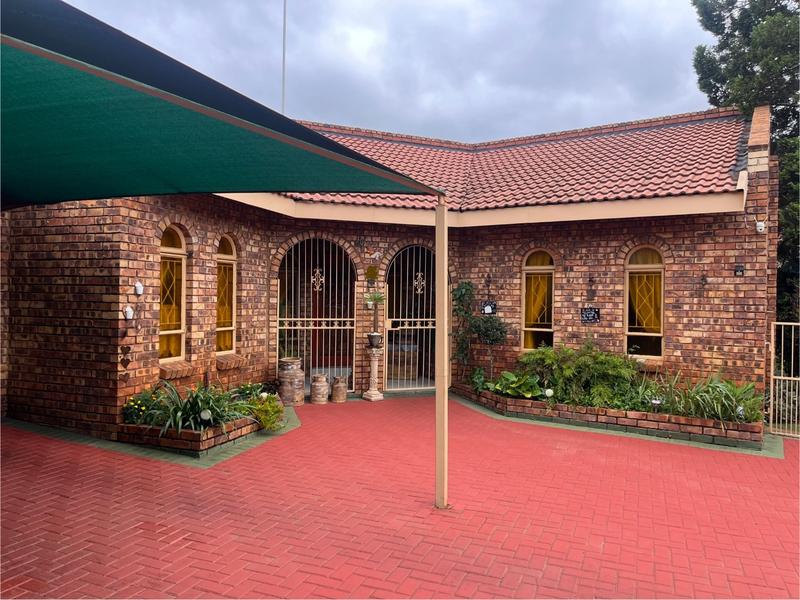 5 Bedroom Property for Sale in Dennesig Mpumalanga