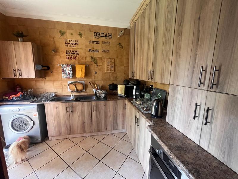5 Bedroom Property for Sale in Dennesig Mpumalanga