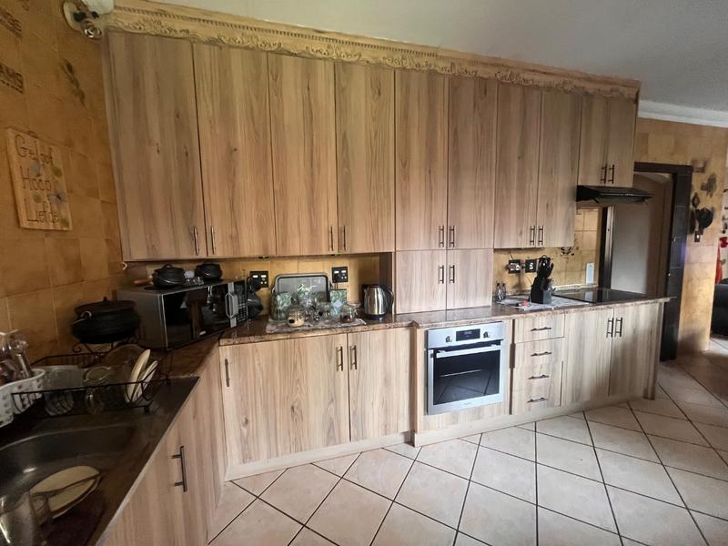 5 Bedroom Property for Sale in Dennesig Mpumalanga