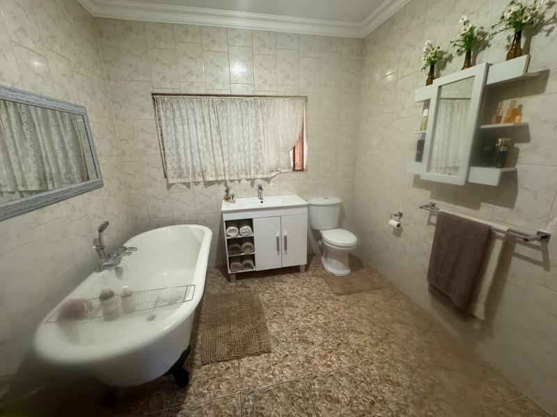 4 Bedroom Property for Sale in Gholfsig Mpumalanga