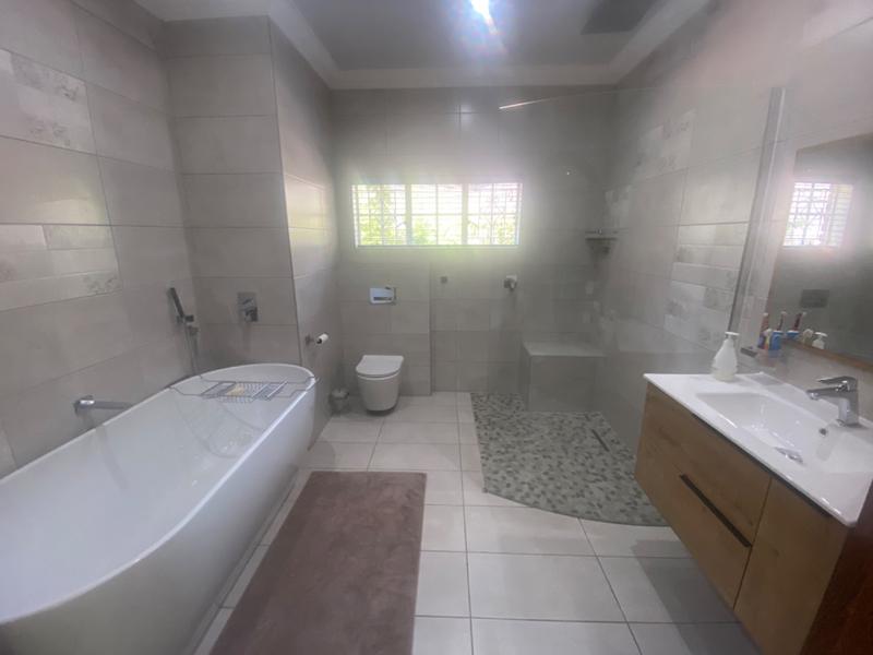 5 Bedroom Property for Sale in Gholfsig Mpumalanga