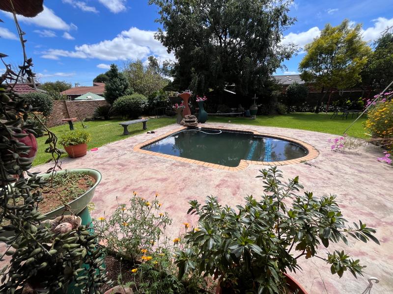 4 Bedroom Property for Sale in Aerorand Mpumalanga