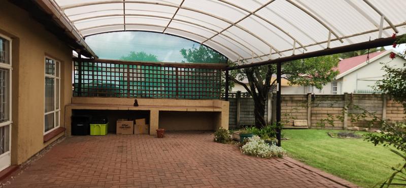 5 Bedroom Property for Sale in Secunda Mpumalanga
