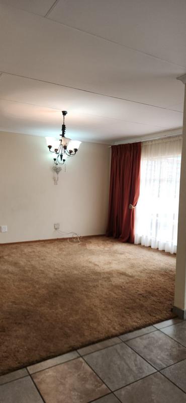 5 Bedroom Property for Sale in Secunda Mpumalanga
