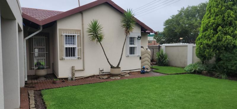 To Let 3 Bedroom Property for Rent in Trichardt Mpumalanga