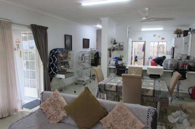 2 Bedroom Property for Sale in White River Mpumalanga