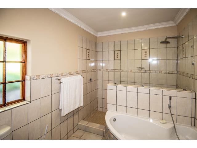 9 Bedroom Property for Sale in White River Estates Mpumalanga