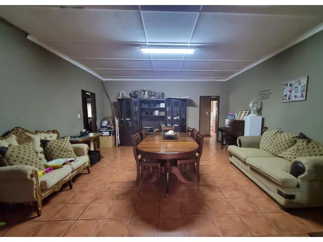 Commercial Property for Sale in White River AH Mpumalanga