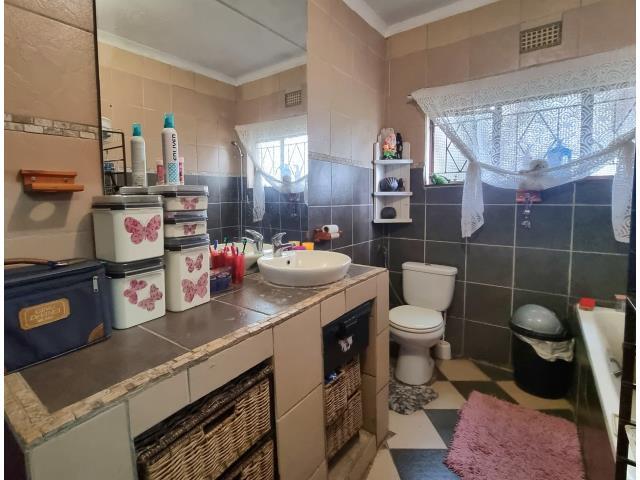 Commercial Property for Sale in White River AH Mpumalanga
