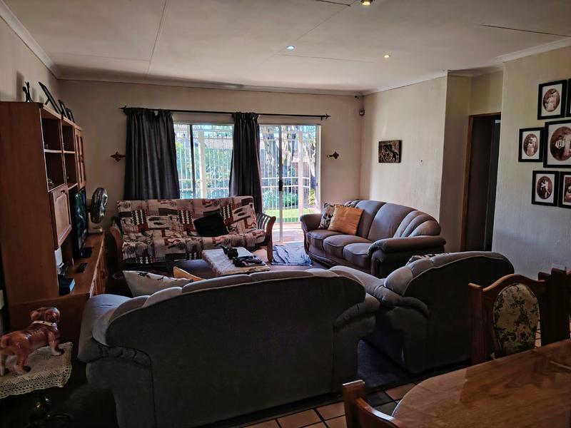 5 Bedroom Property for Sale in Middelburg South Mpumalanga