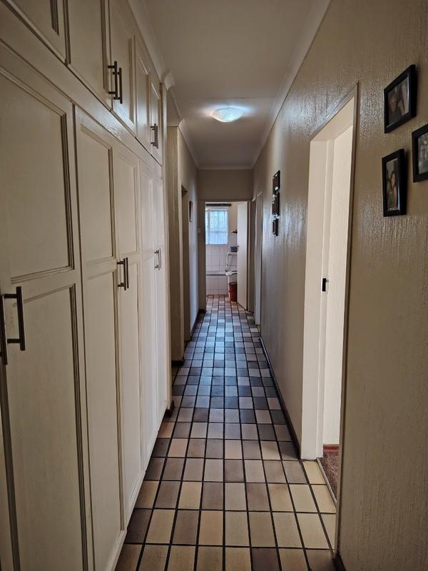 5 Bedroom Property for Sale in Middelburg South Mpumalanga