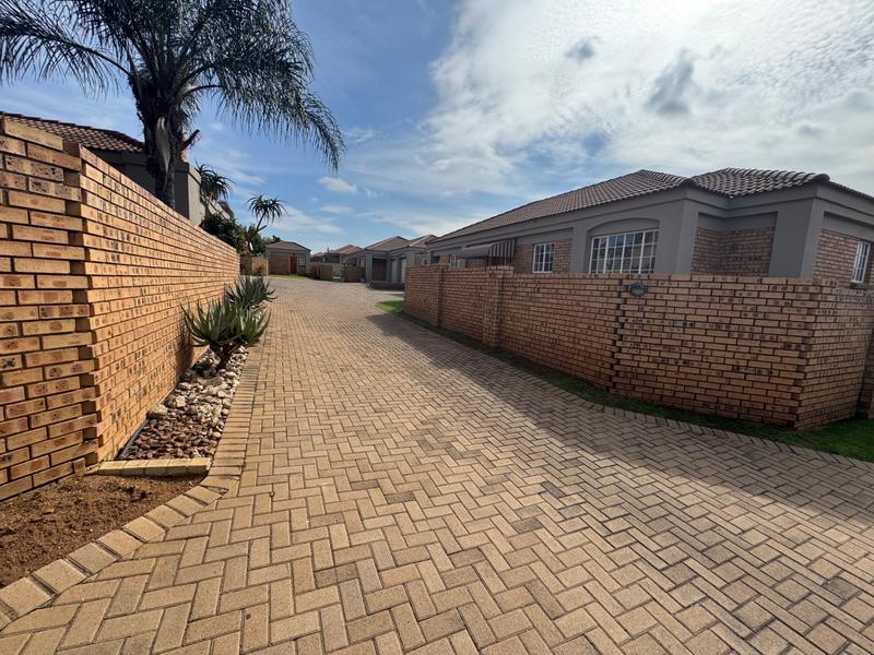 3 Bedroom Property for Sale in Aerorand Mpumalanga